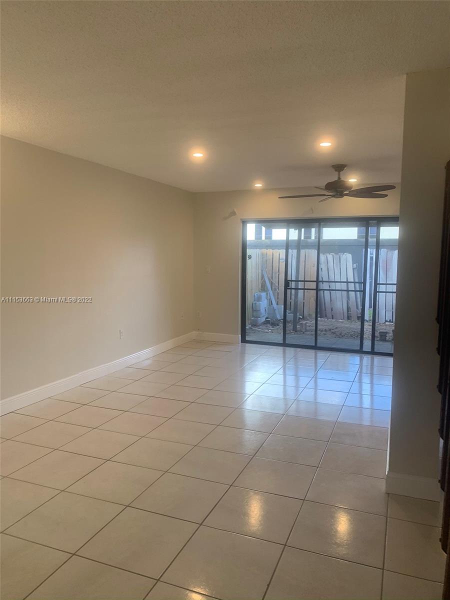 PARKWAY GROVE CONDO PART - Residential