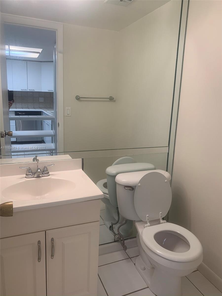 PARKWAY GROVE CONDO PART - Residential