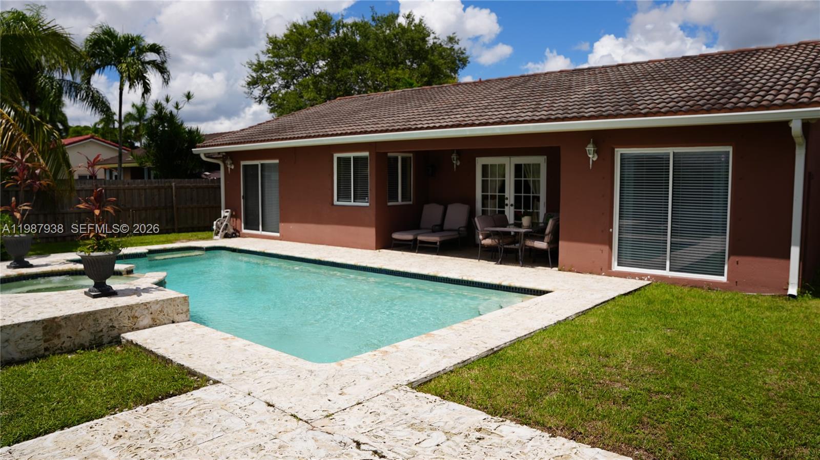 LUZ ESTELA SUB - Residential