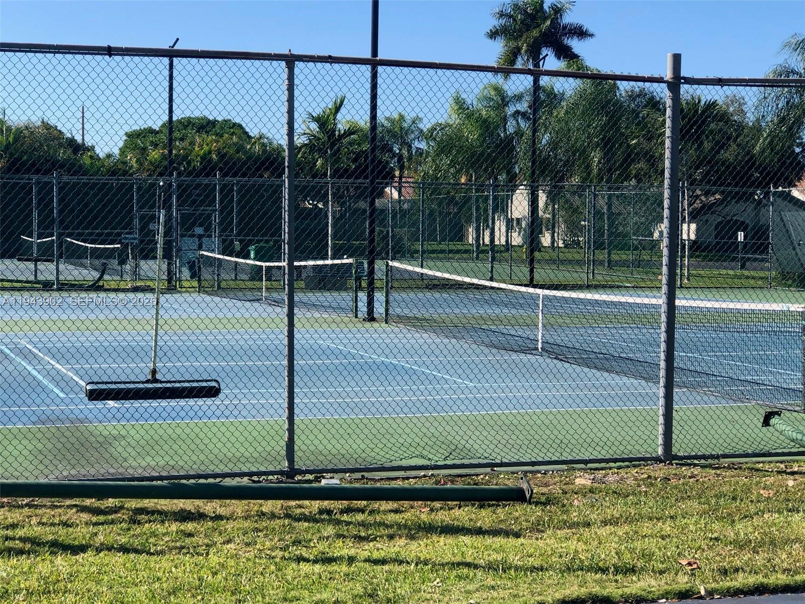 KINGS COURT WEST - Residential Lease