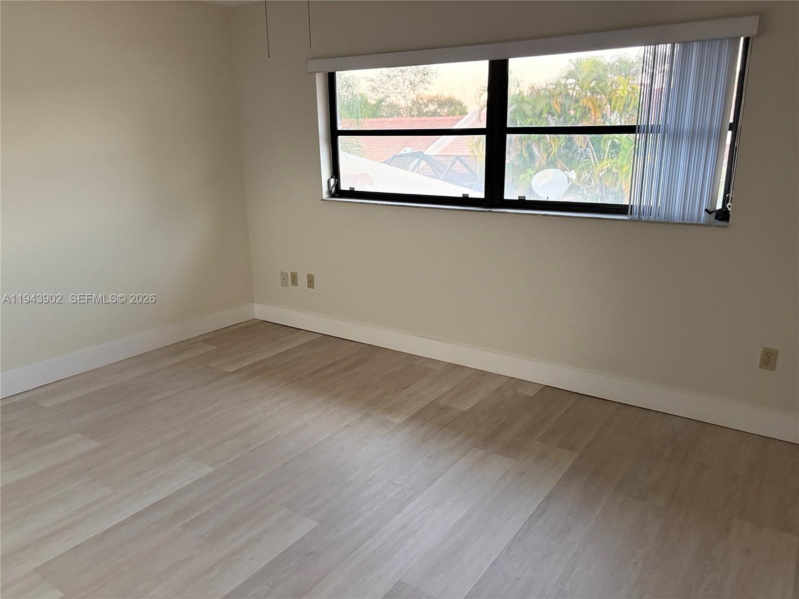 KINGS COURT WEST - Residential Lease