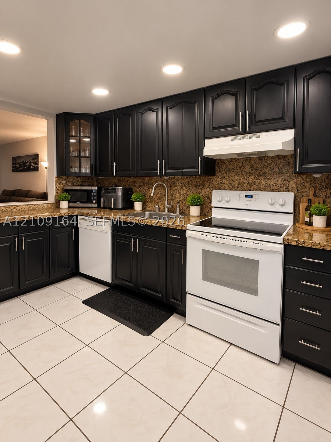 3285 Foxcroft Rd E206