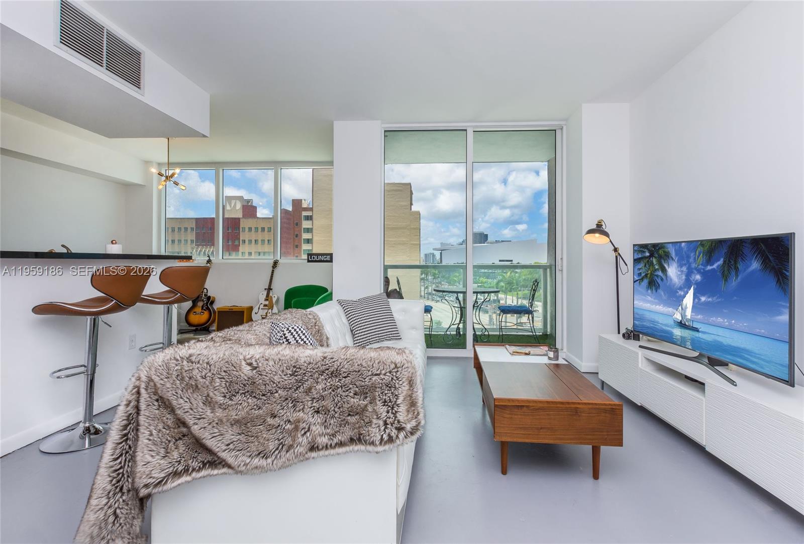 VIZCAYNE NORTH CONDO - Residential Lease