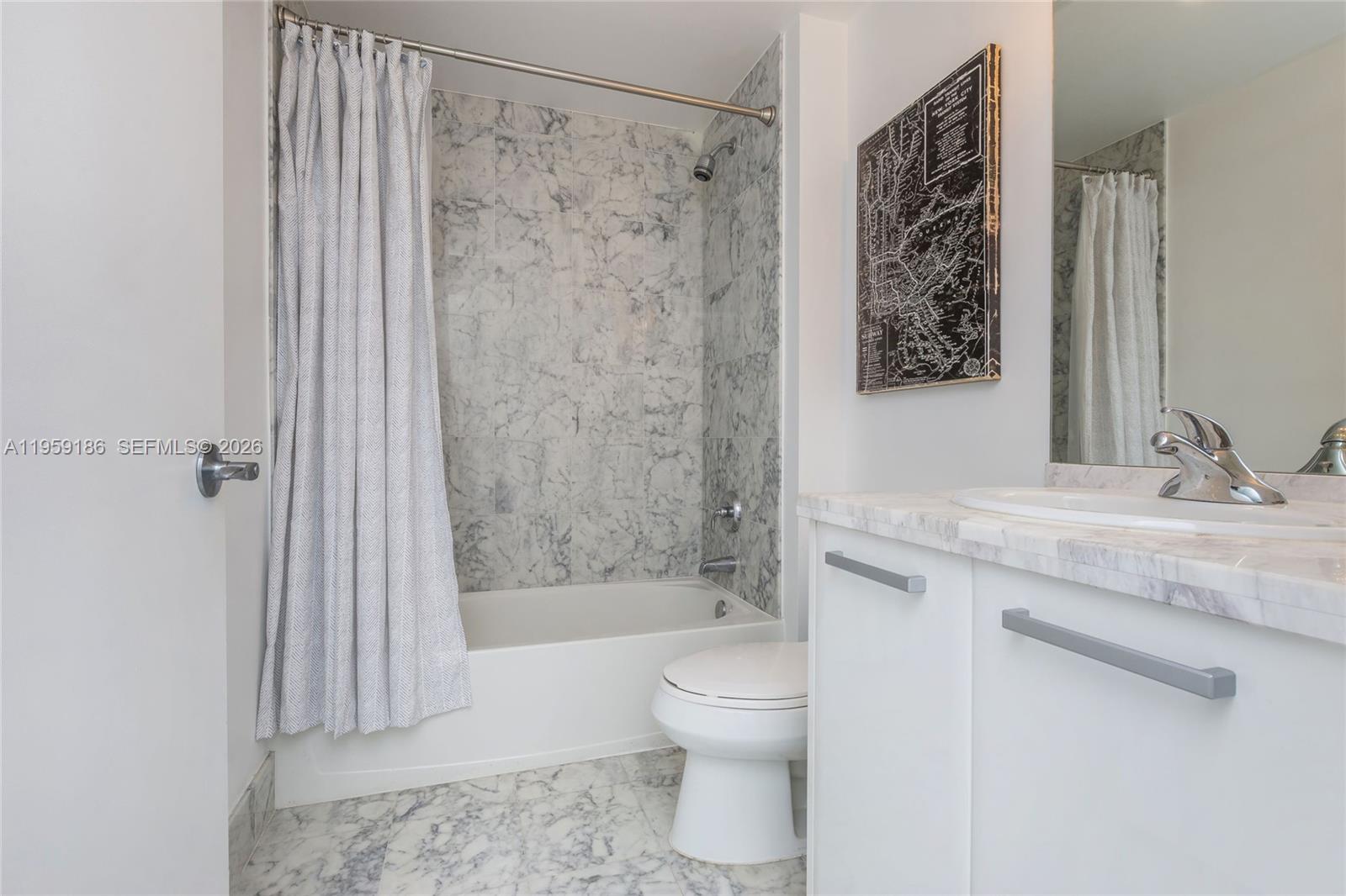 VIZCAYNE NORTH CONDO - Residential Lease