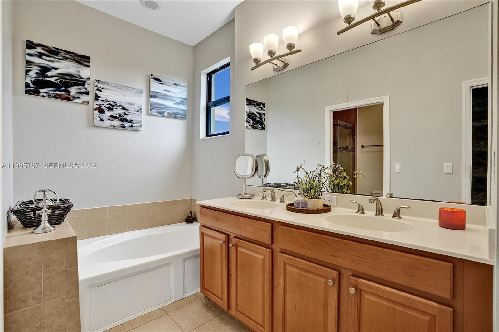 CHAMPION LAKES - Residential Lease