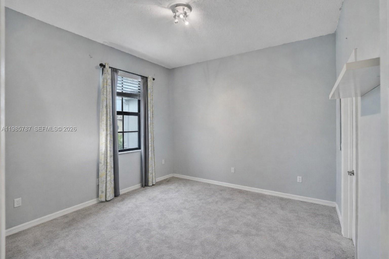 CHAMPION LAKES - Residential Lease