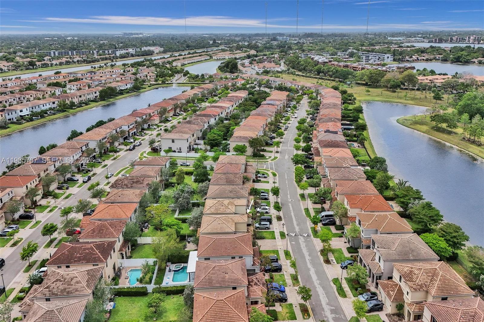 CHAMPION LAKES - Residential Lease