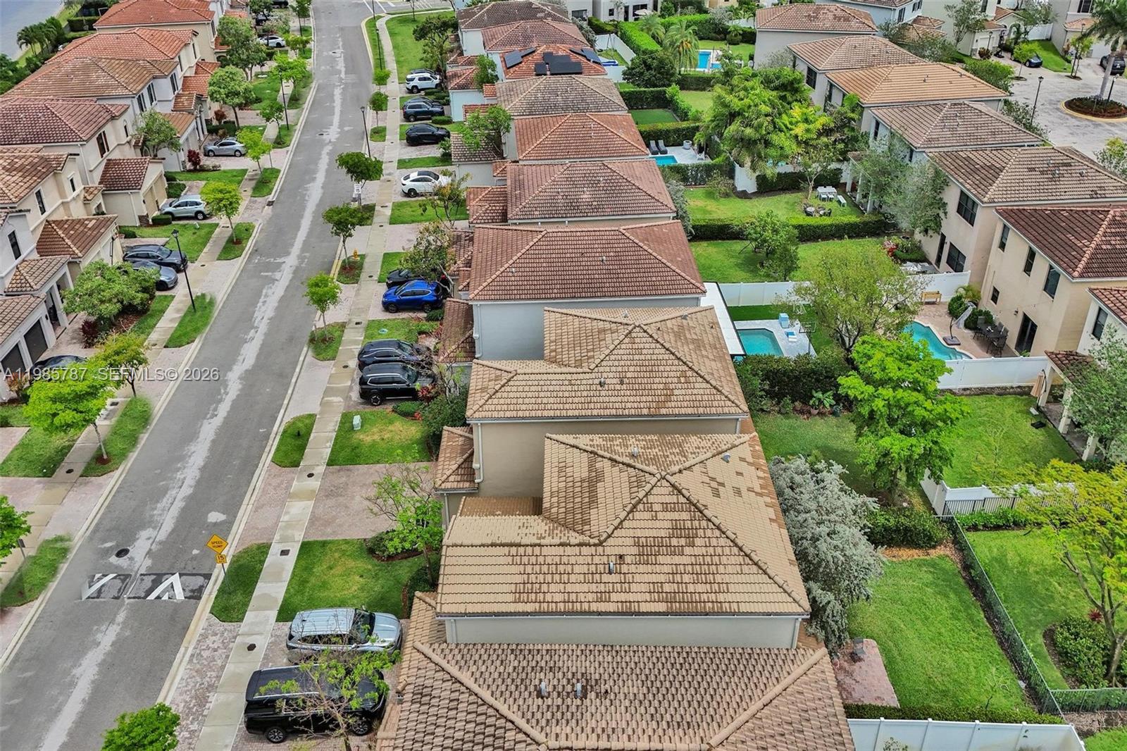 CHAMPION LAKES - Residential Lease