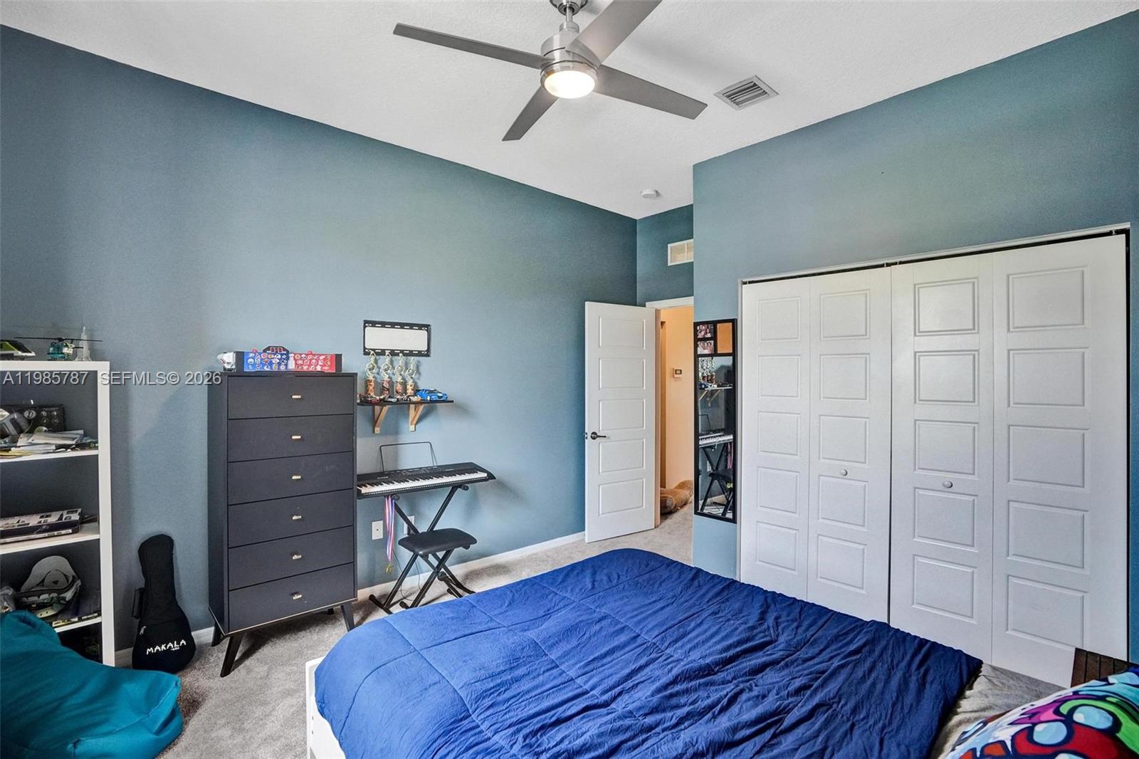 CHAMPION LAKES - Residential Lease