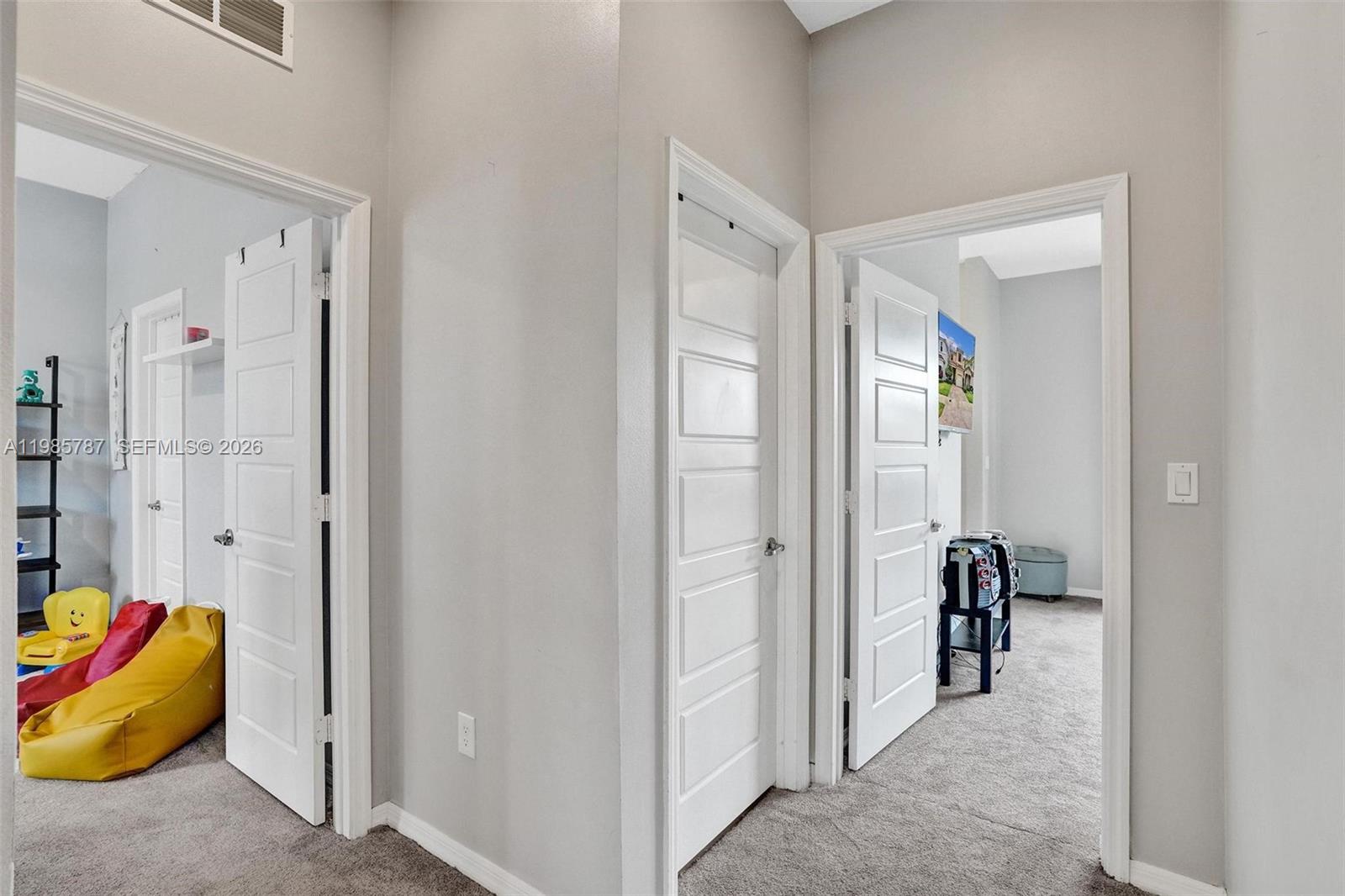 CHAMPION LAKES - Residential Lease