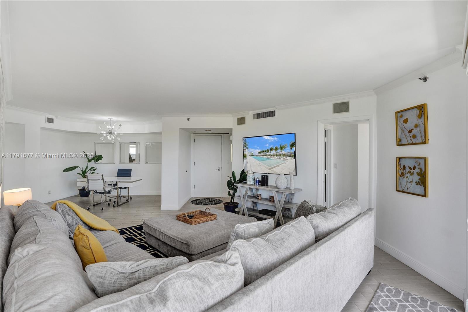 1000 ISL BLVD WILLIAMS IS - Residential