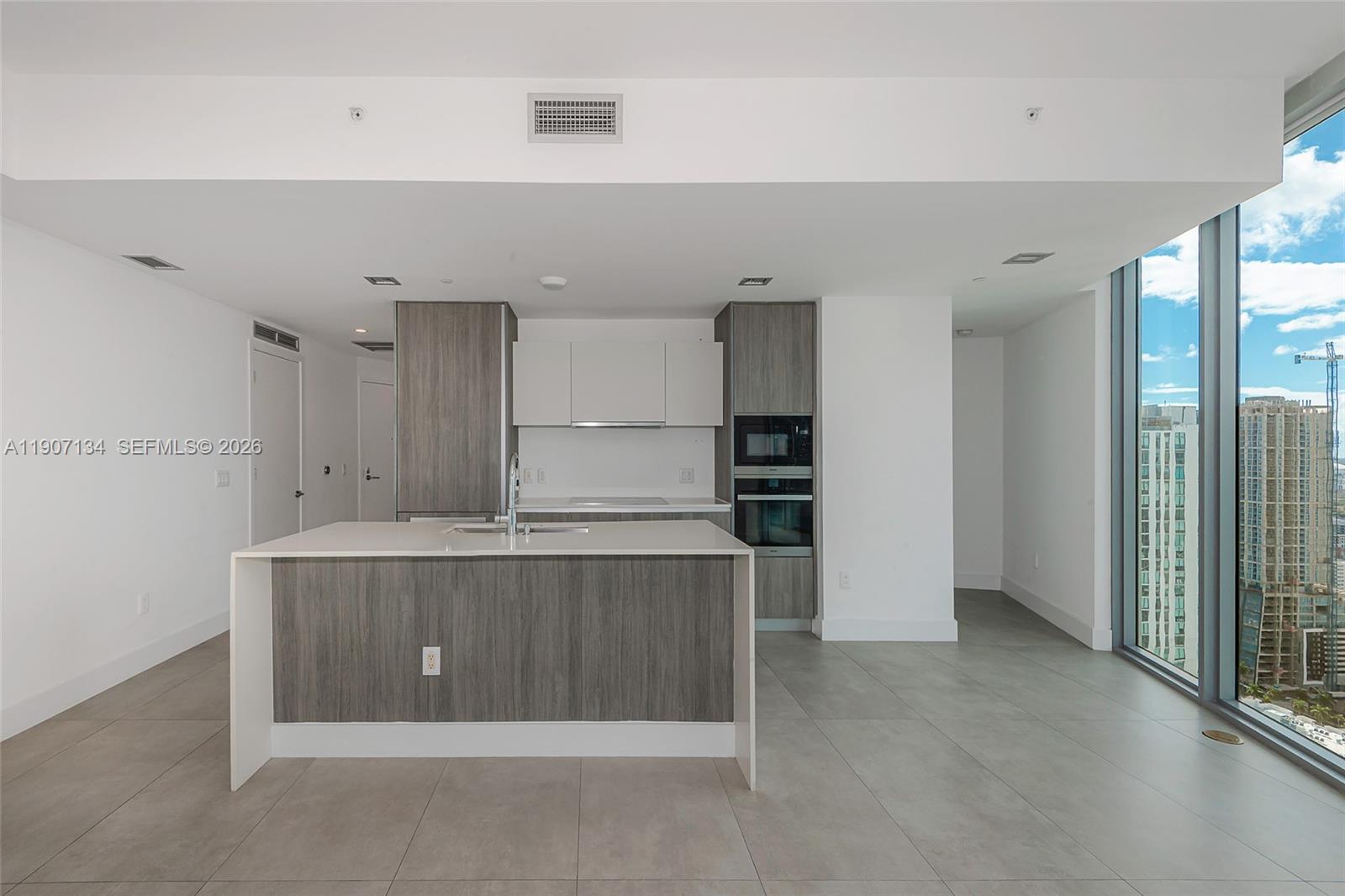 2900 NE 7th Ave 4101