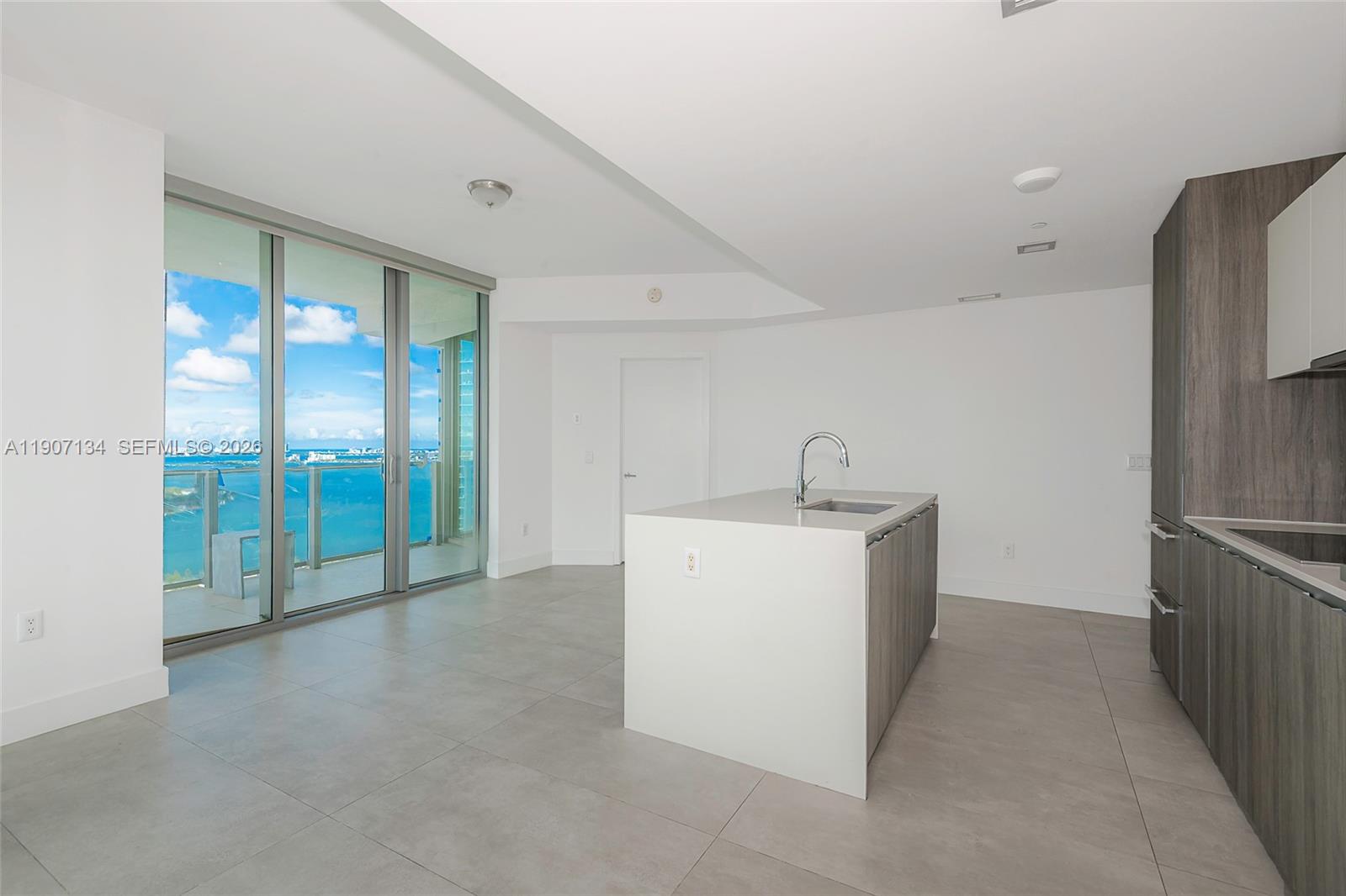 2900 NE 7th Ave 4101