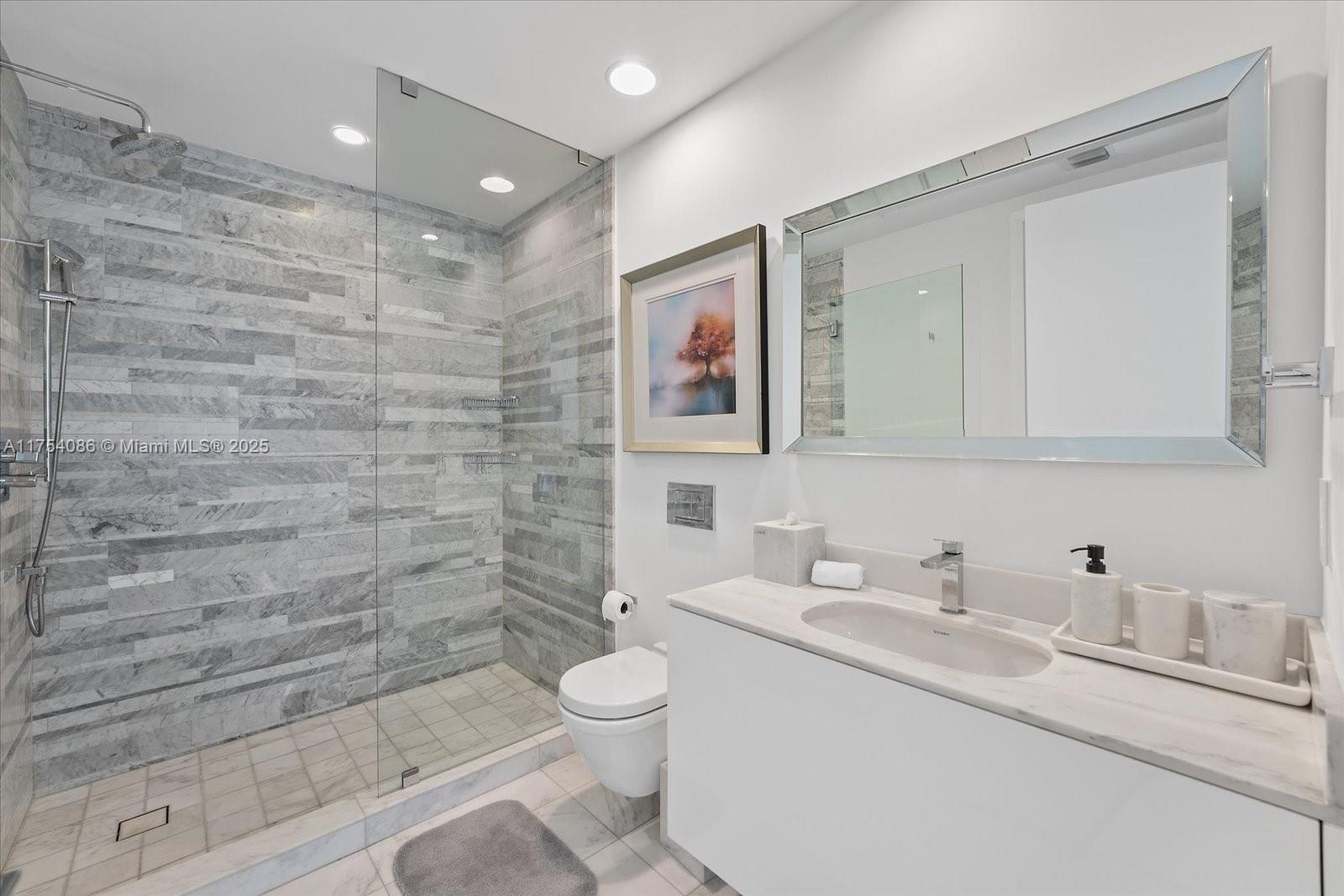OCEANA BAL HARBOUR CONDO - Residential