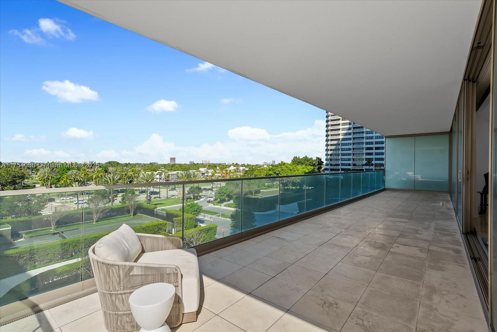 OCEANA BAL HARBOUR CONDO - Residential