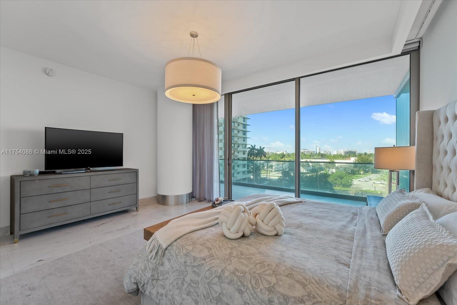 OCEANA BAL HARBOUR CONDO - Residential