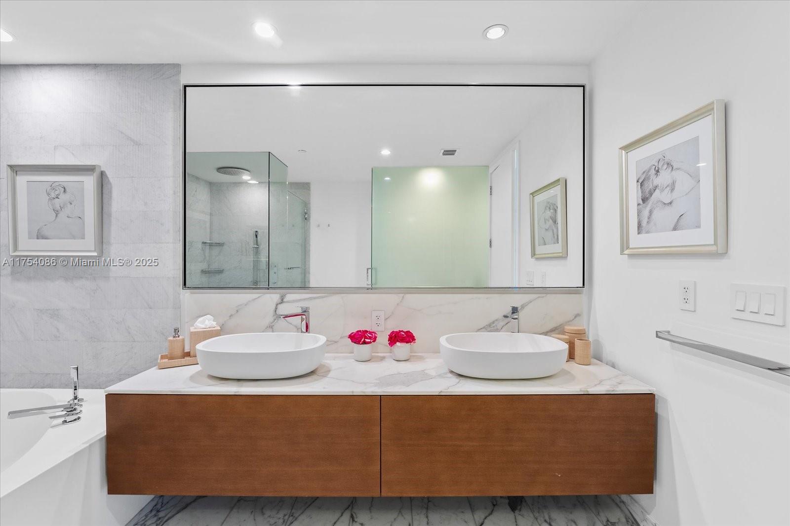 OCEANA BAL HARBOUR CONDO - Residential