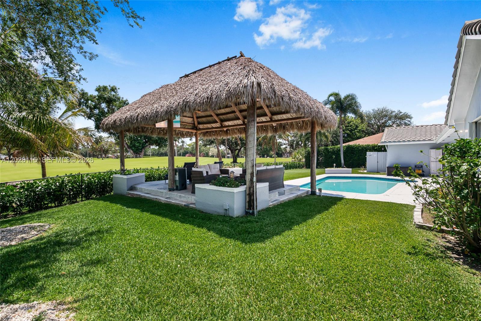 JACARANDA COUNTRY CLUB WE - Residential