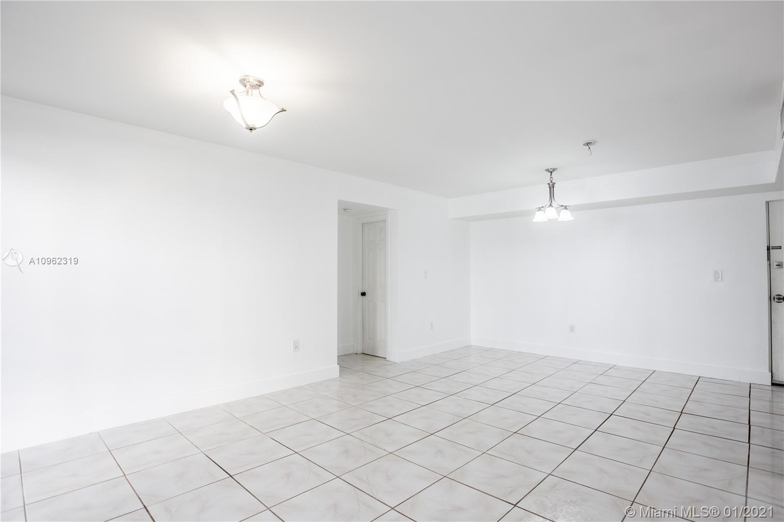 AVILA CONDO - Residential