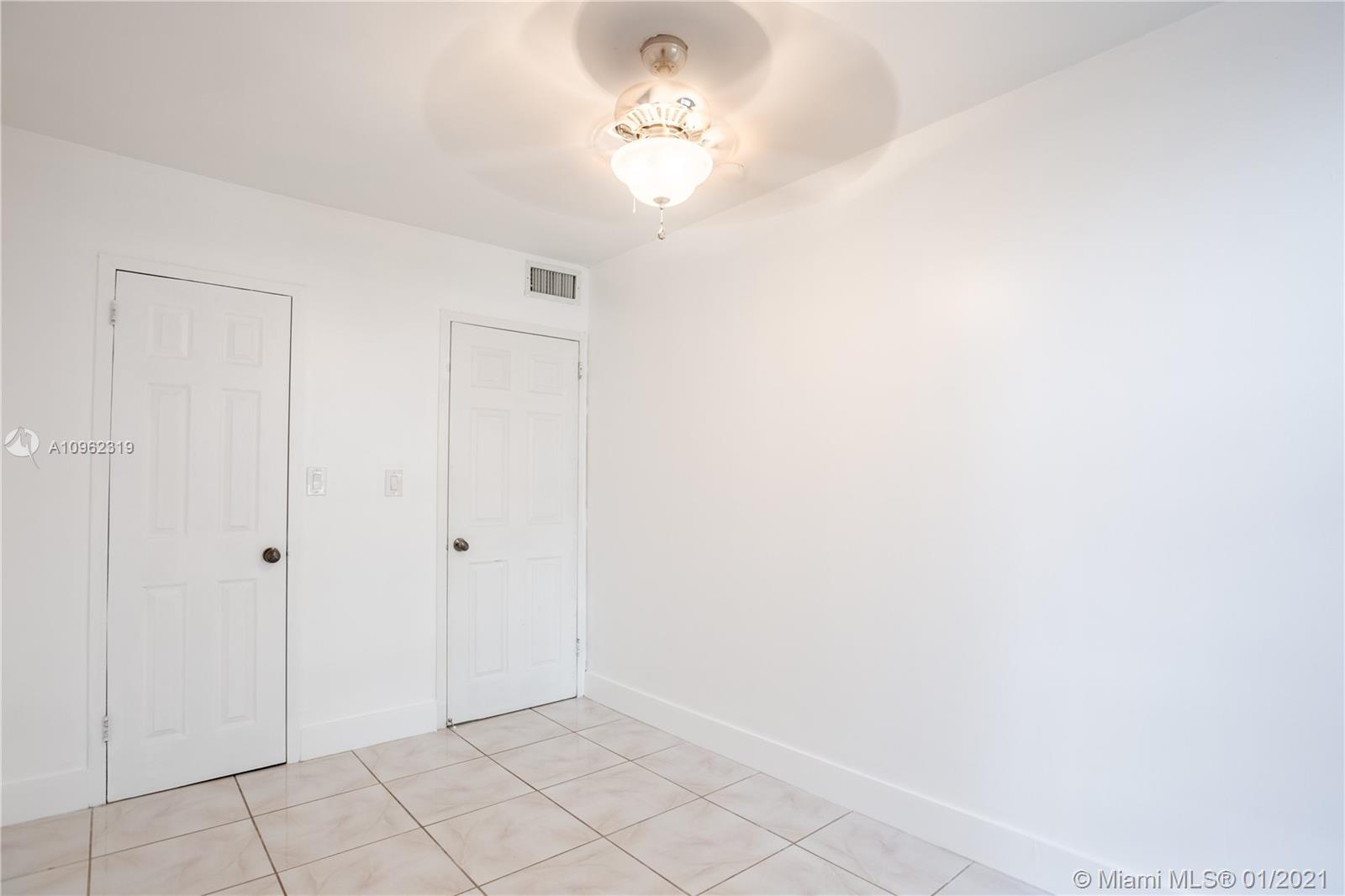 AVILA CONDO - Residential