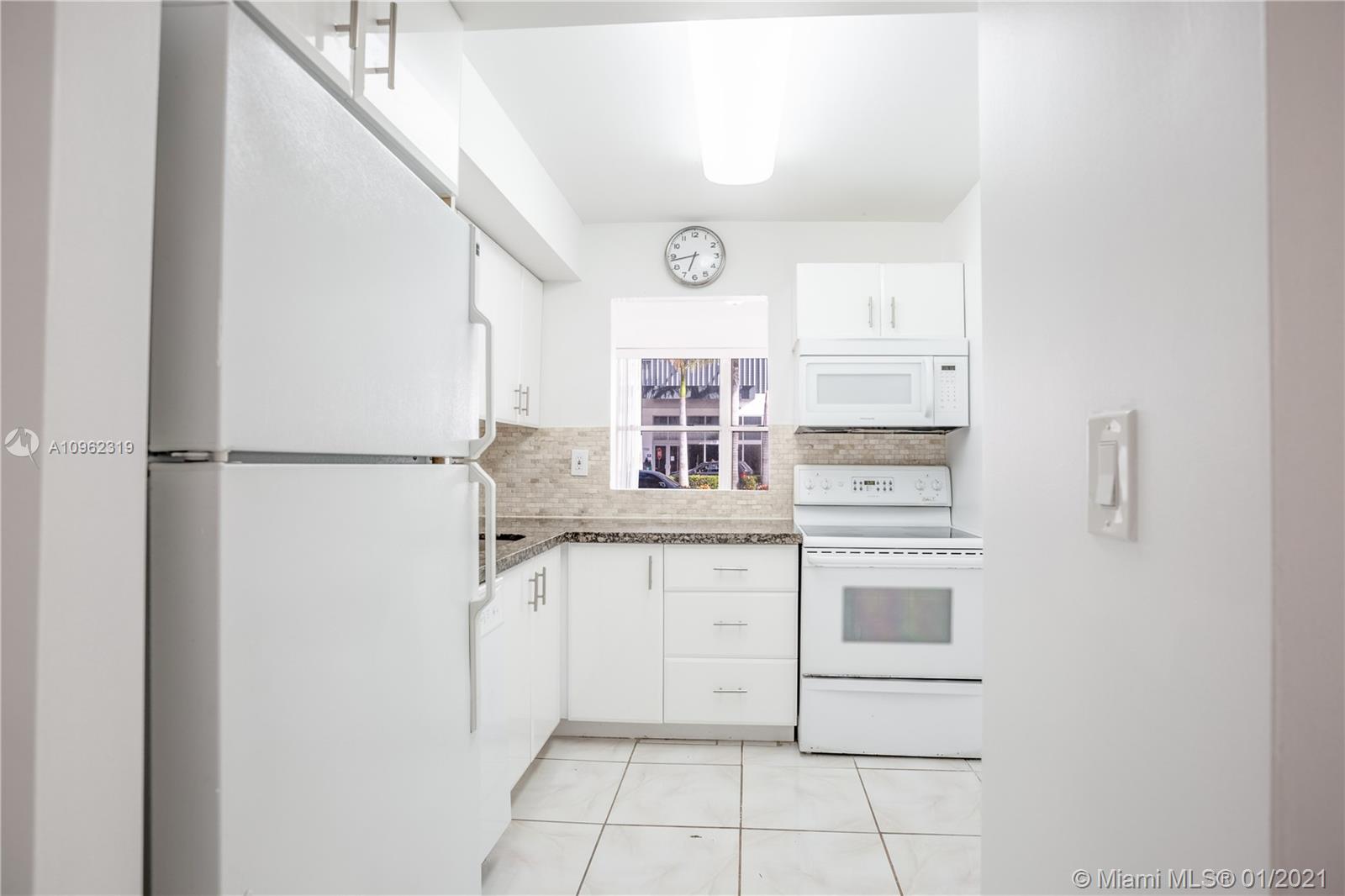 AVILA CONDO - Residential