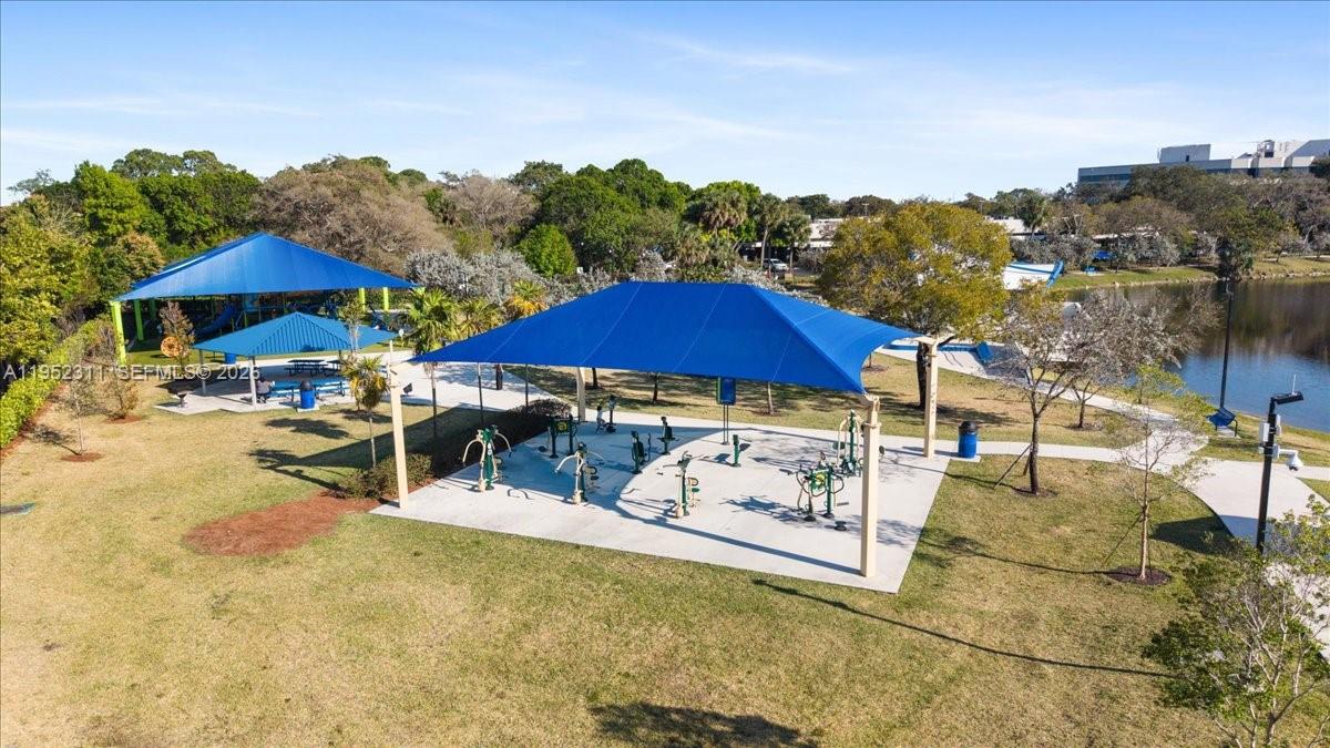 TAMARAC LAKES NORTH 3RD S - Residential