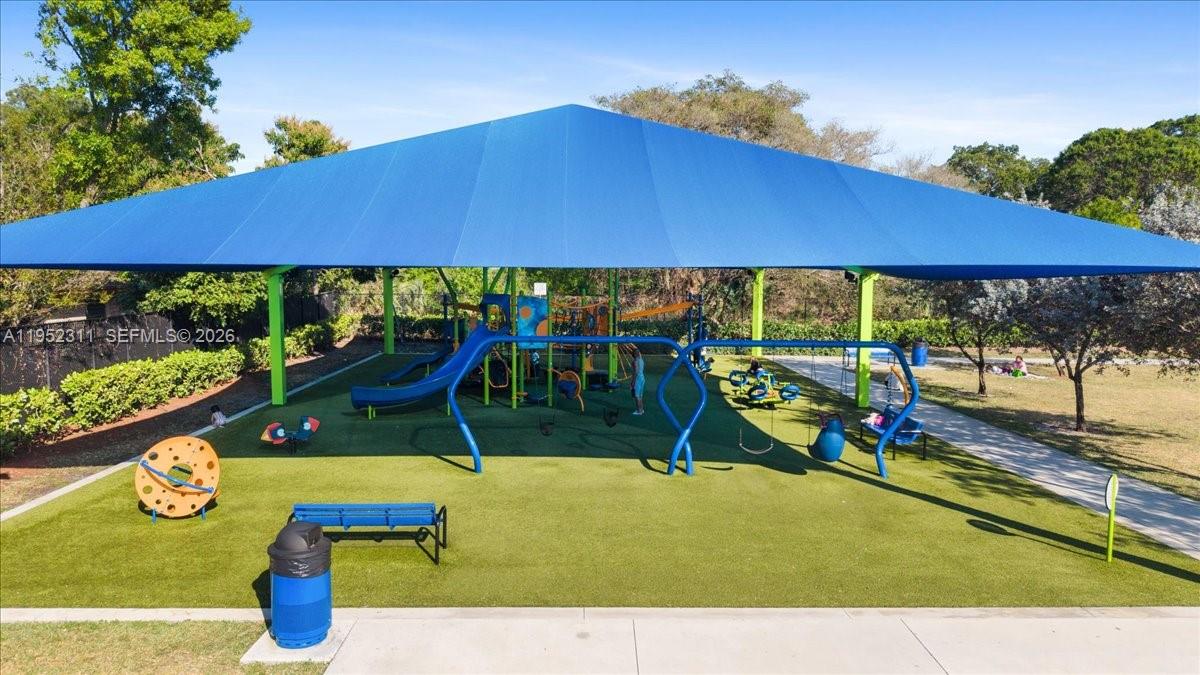 TAMARAC LAKES NORTH 3RD S - Residential