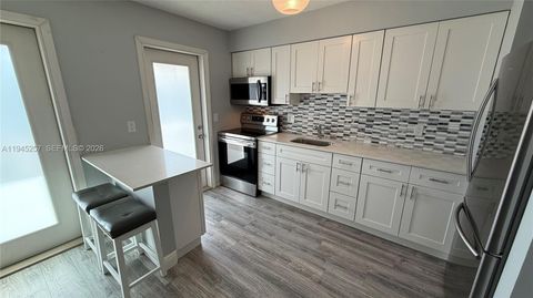 2115 NE 42nd Ct 206N Lighthouse Point FL 33064