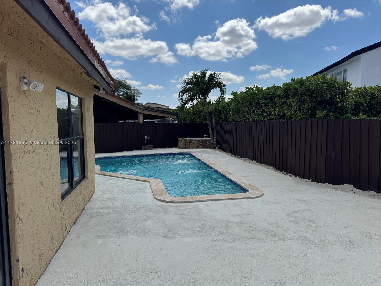1096 SW 134th Ct 1096