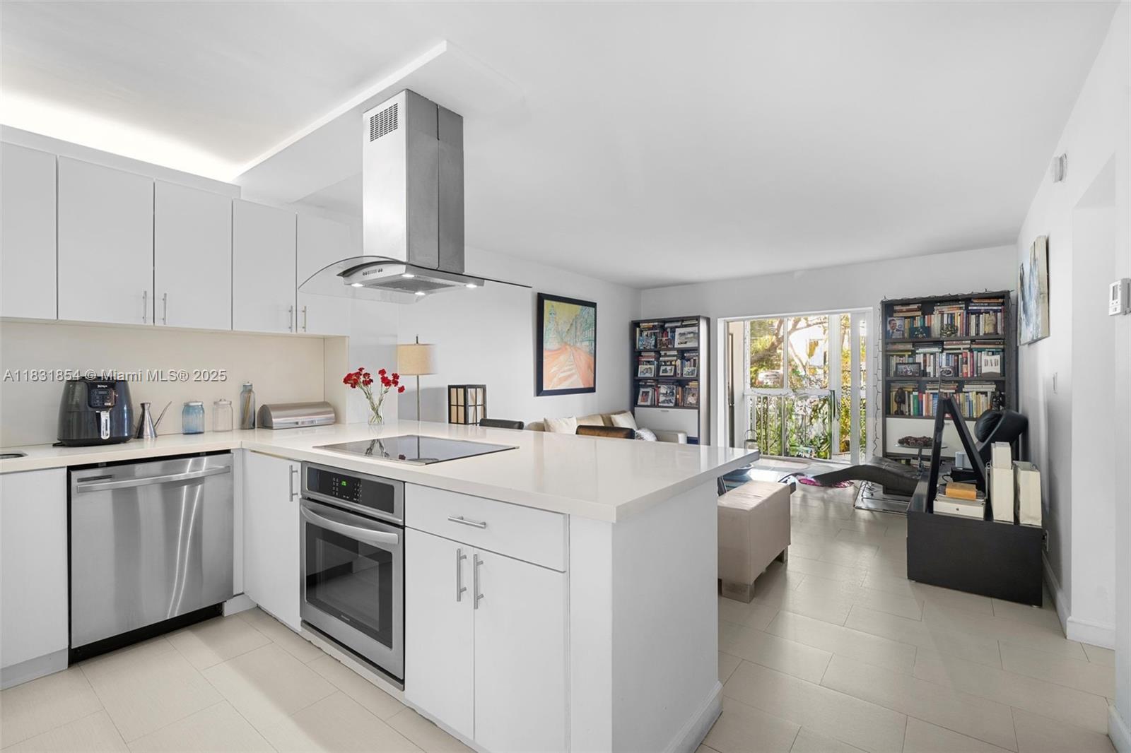 Key Biscayne beautiful and remodel 3 bedrooms, 2 bathrooms condo offering modern living with bright and open spaces. Features include an open and well-equipped kitchen, comfortable bedrooms, master bedroom comes with 2 separate closets, the porch was converted into a Den surrounded by windows with plenty of natural light and impact windows. Conveniently located steps from the beach, shops, dining and parks, this home is perfect for anyone seeking both comfort and convenience. A must see!