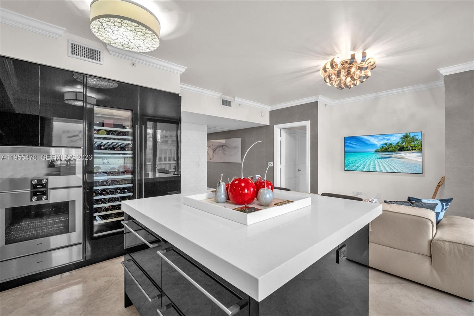 LAS OLAS RIVER HOUSE COND - Residential