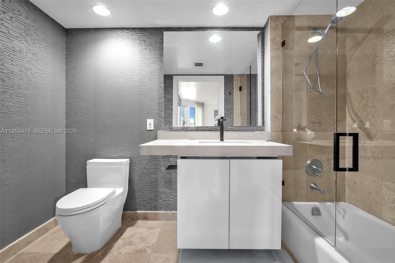 LAS OLAS RIVER HOUSE COND - Residential