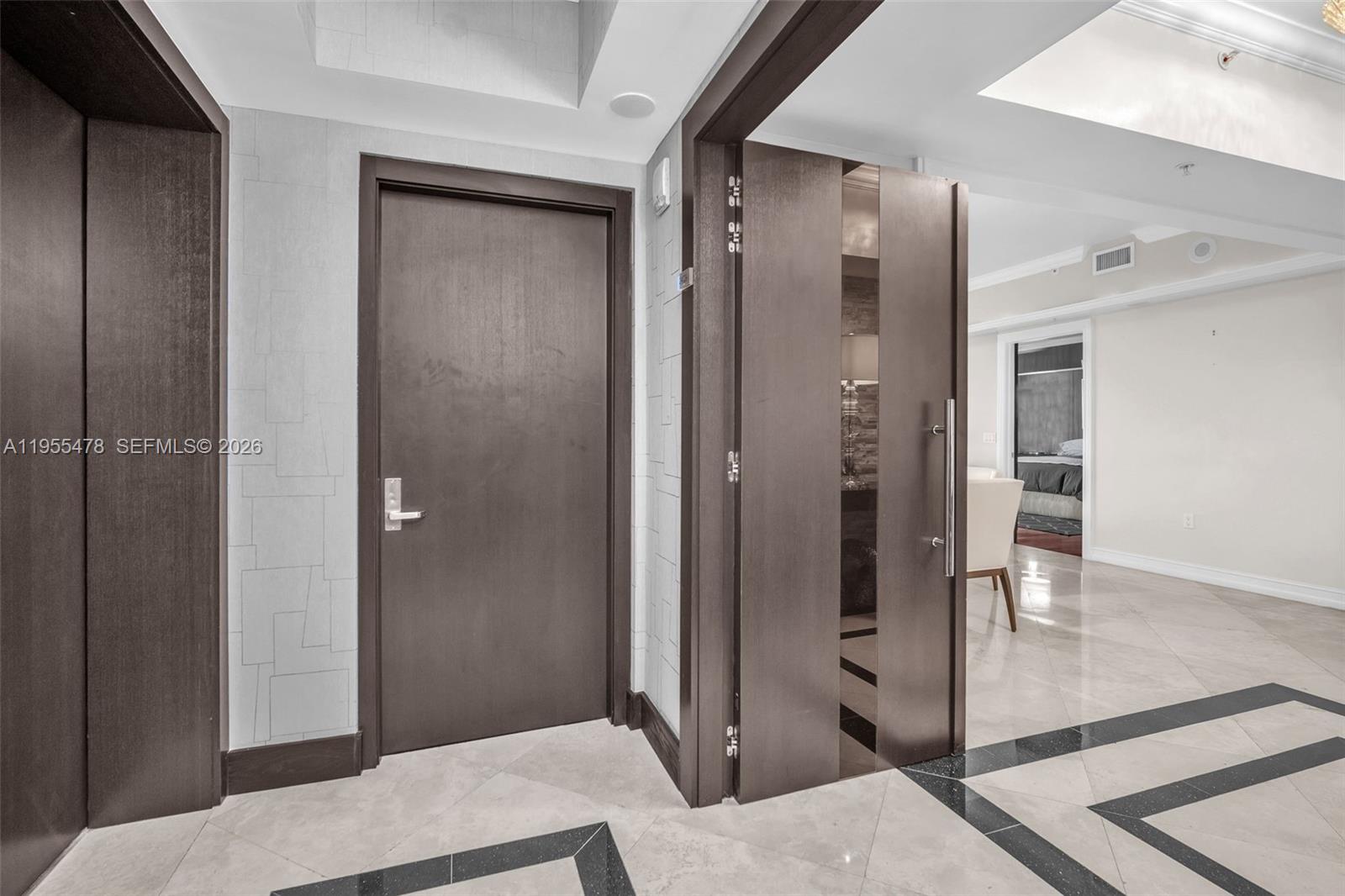 LAS OLAS RIVER HOUSE COND - Residential