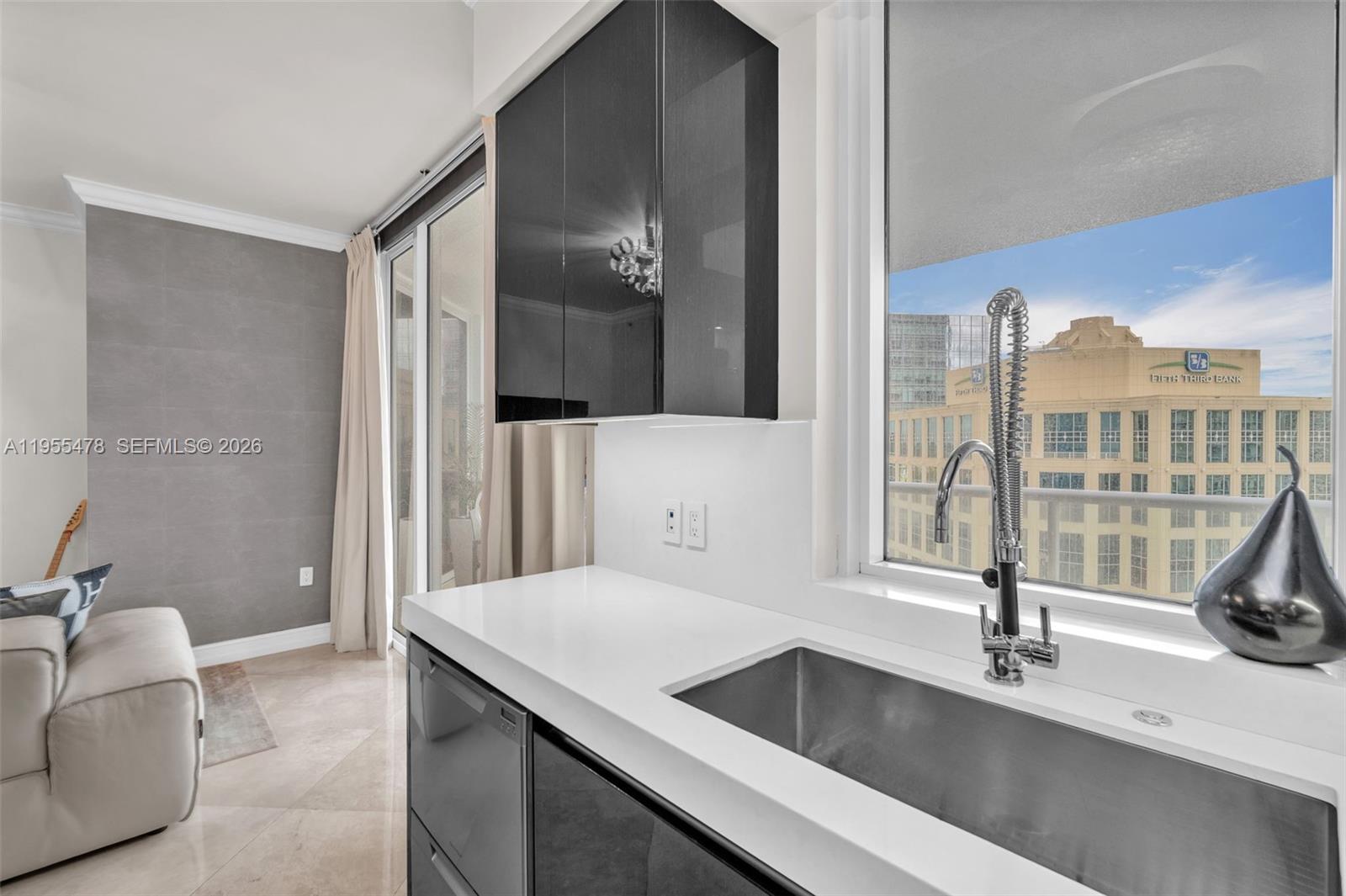 LAS OLAS RIVER HOUSE COND - Residential