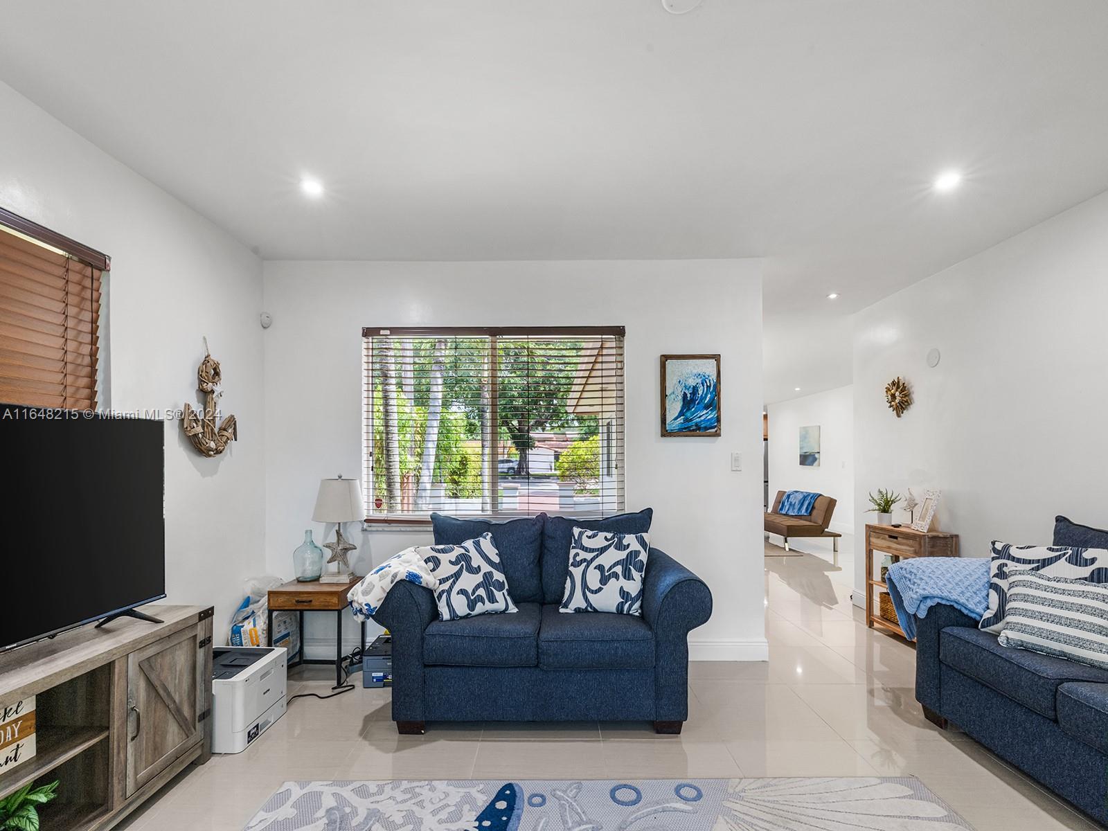 CORAL GABLES COUNTRY CLUB - Residential