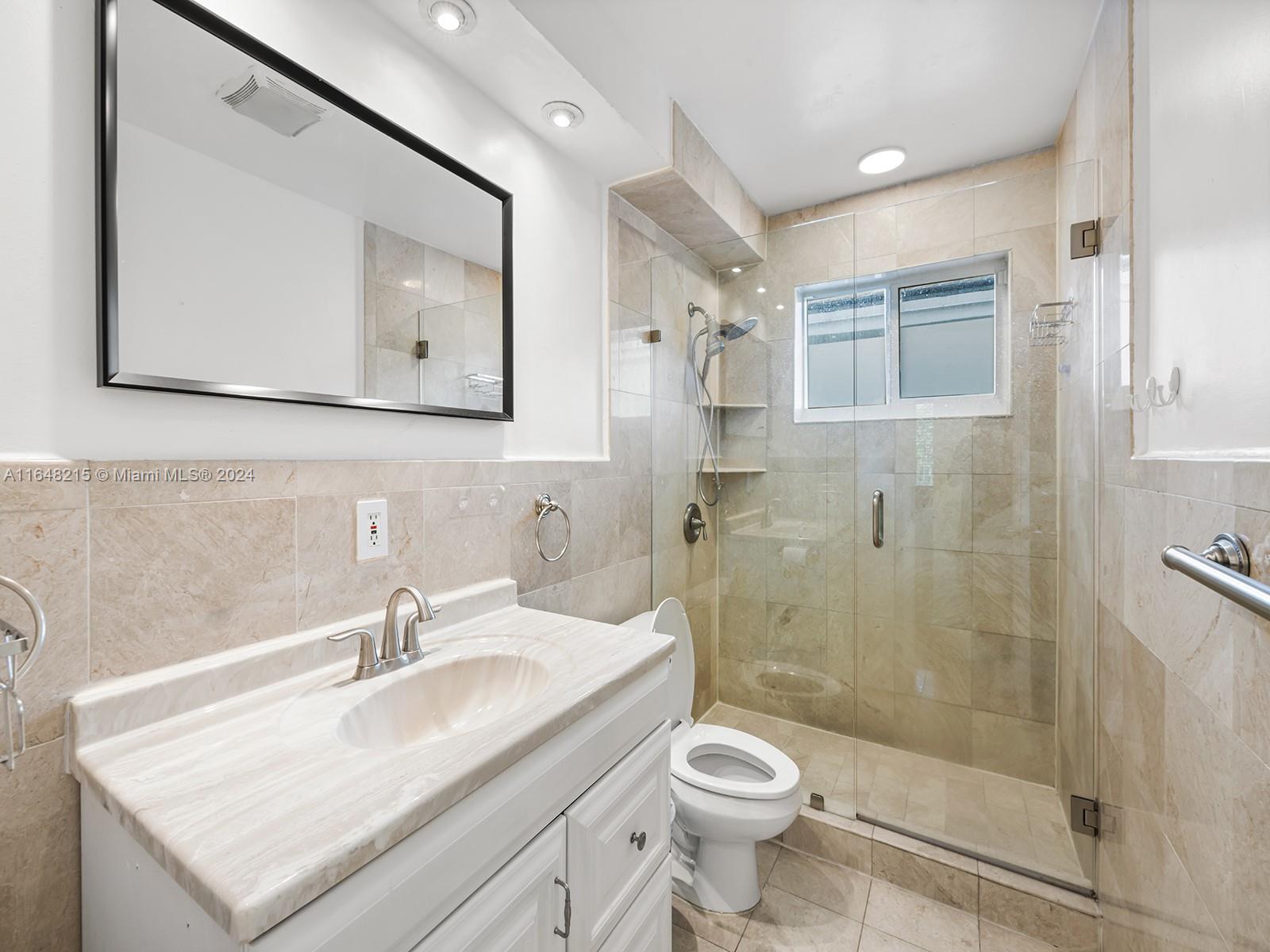 CORAL GABLES COUNTRY CLUB - Residential