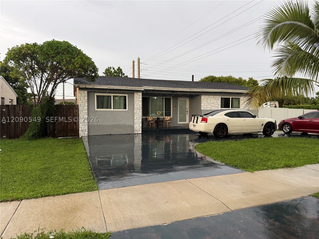 Photo of 6401 Dewey St, Hollywood, FL 33023 (MLS # A12090549)