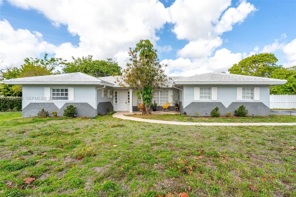 Photo of 3206 NW 89th Ter, Coral Springs, FL 33065 (MLS # A11994853)