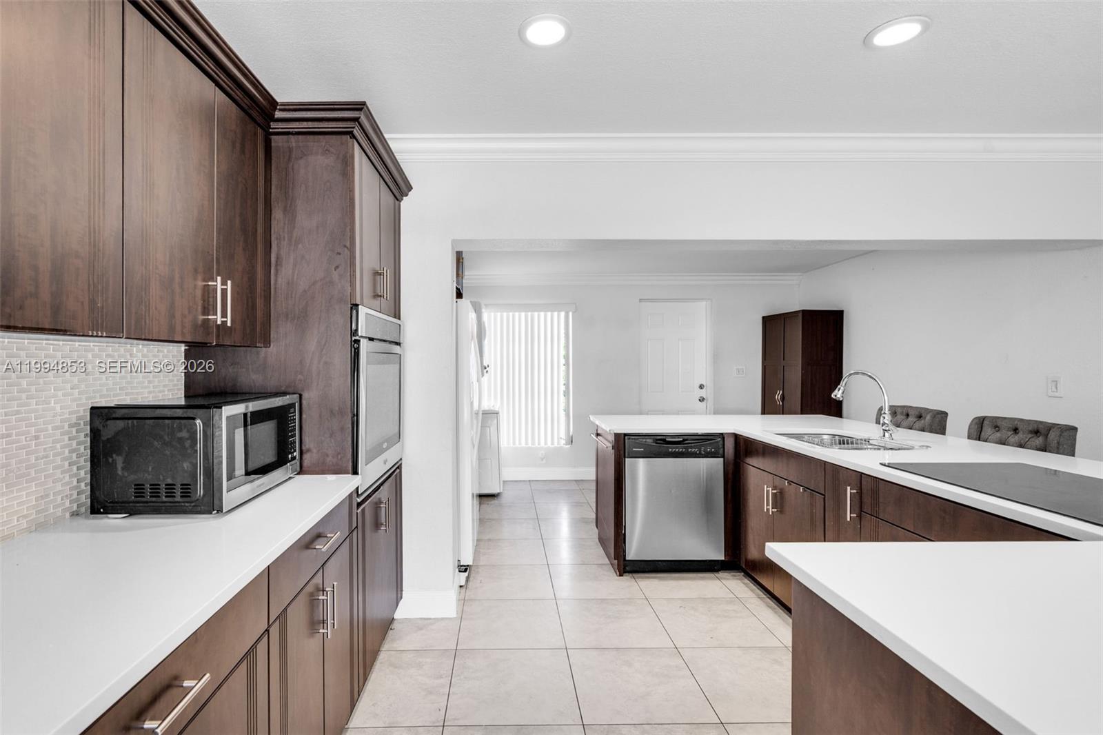 CORAL SPRINGS VILLAGE GRE - Residential