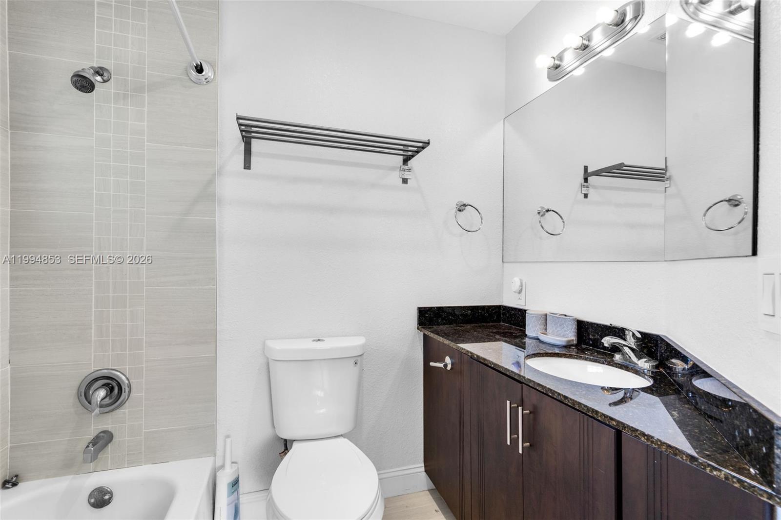 CORAL SPRINGS VILLAGE GRE - Residential