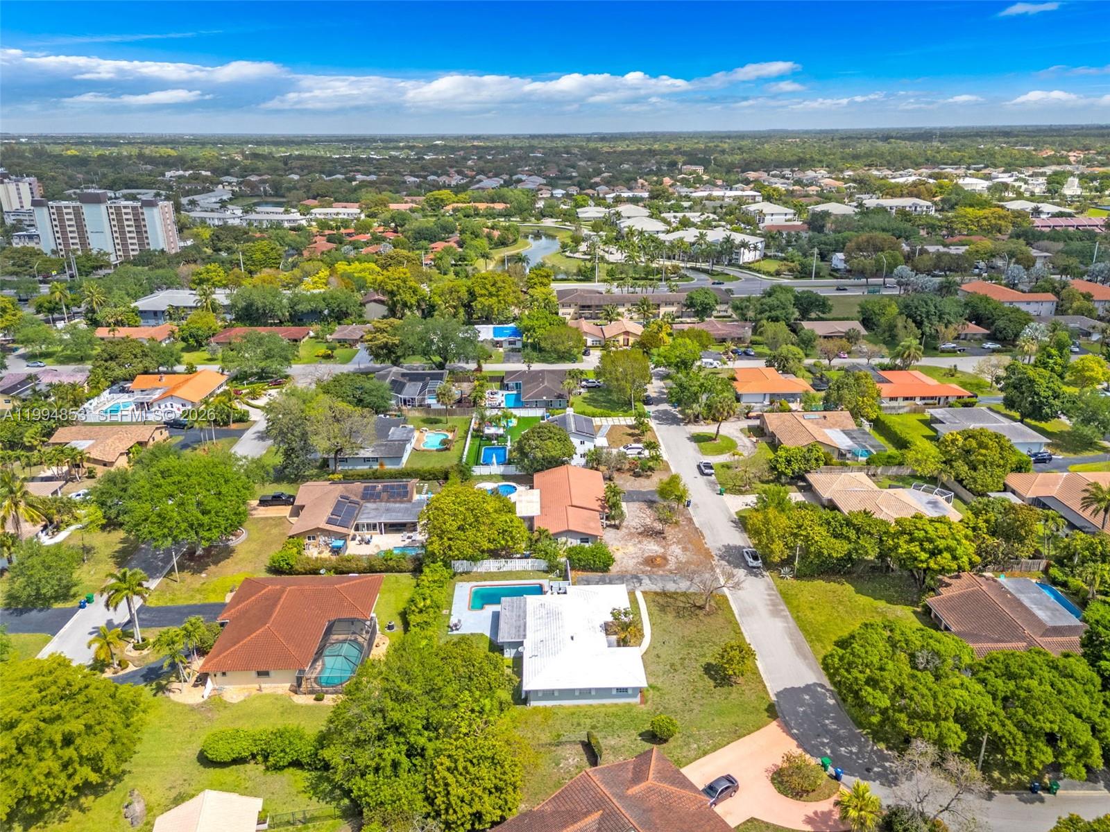 CORAL SPRINGS VILLAGE GRE - Residential