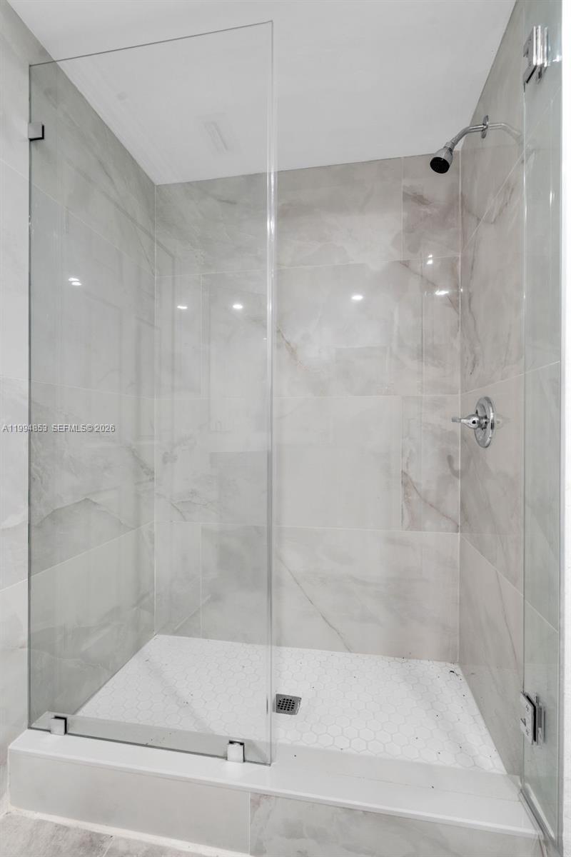 CORAL SPRINGS VILLAGE GRE - Residential