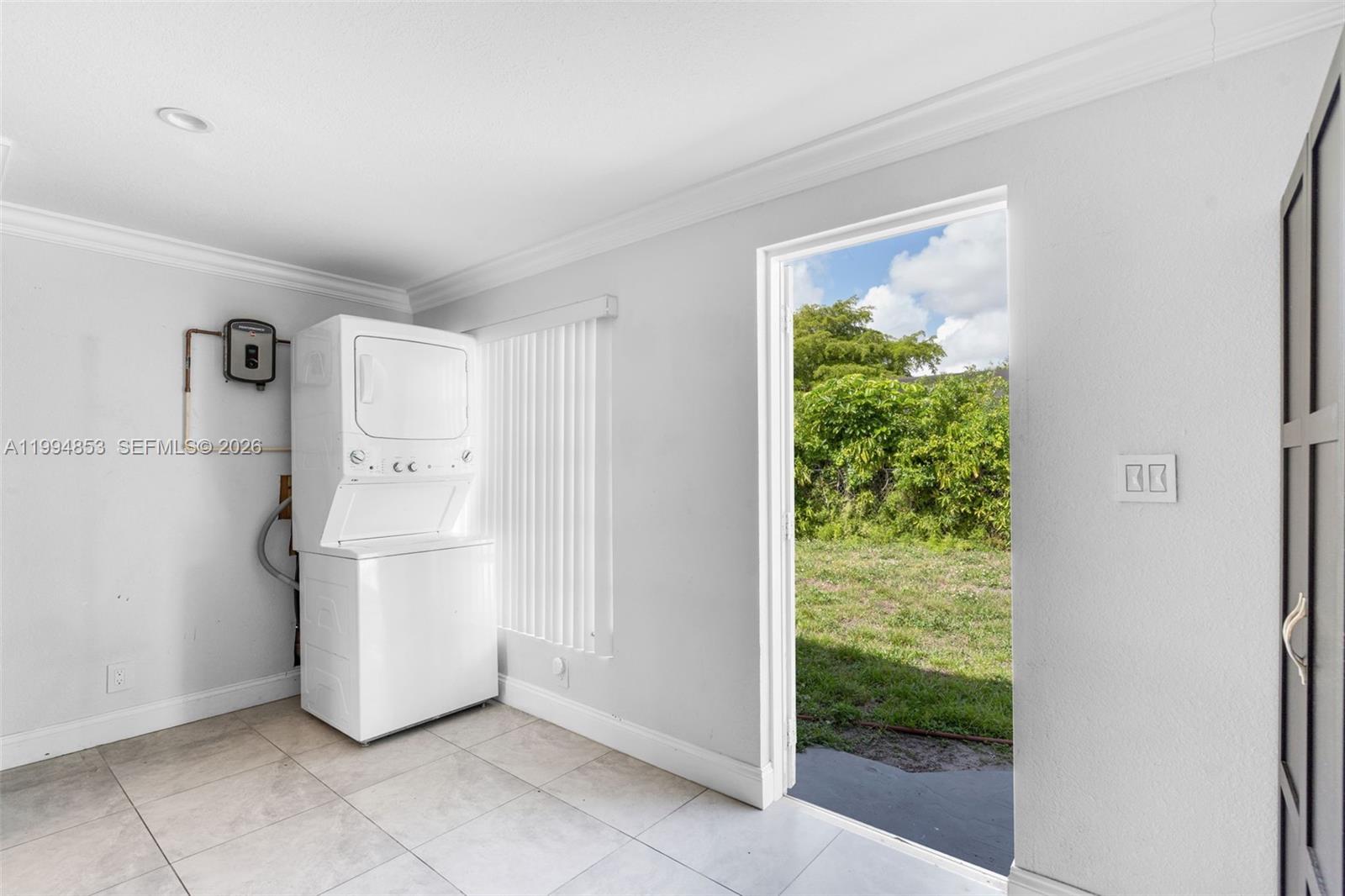 CORAL SPRINGS VILLAGE GRE - Residential