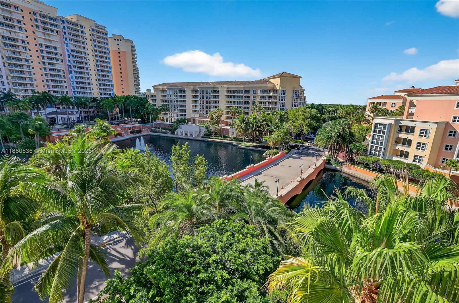 715 Crandon Blvd PH-5