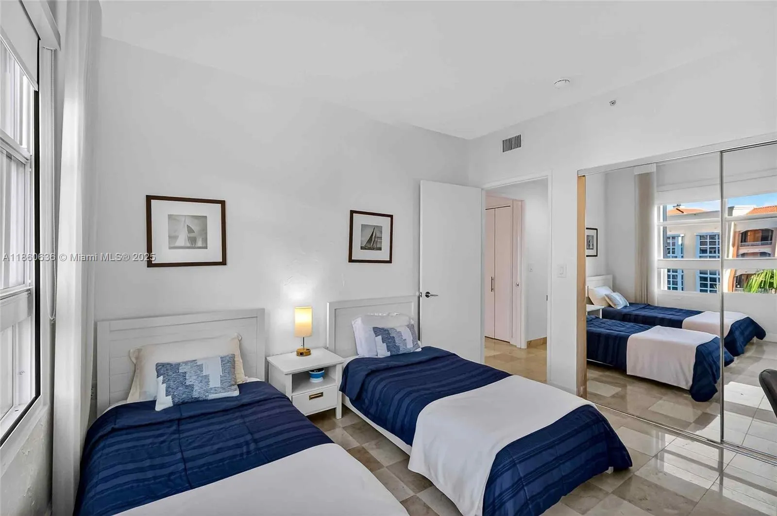 Key Biscayne, Florida 33149, United States, 2 Bedrooms Bedrooms, ,2 BathroomsBathrooms,Residential,Active,193822