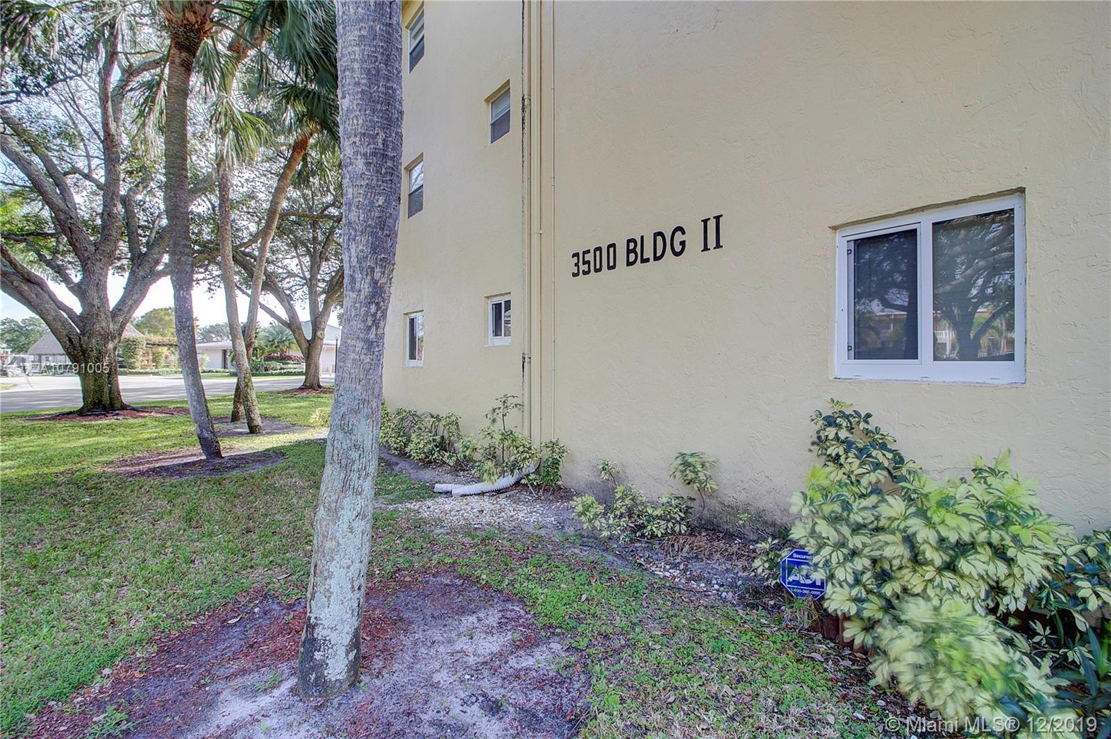 NATURA 2 CONDO - Residential