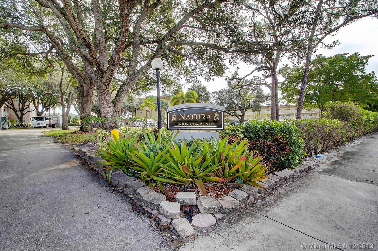 NATURA 2 CONDO - Residential