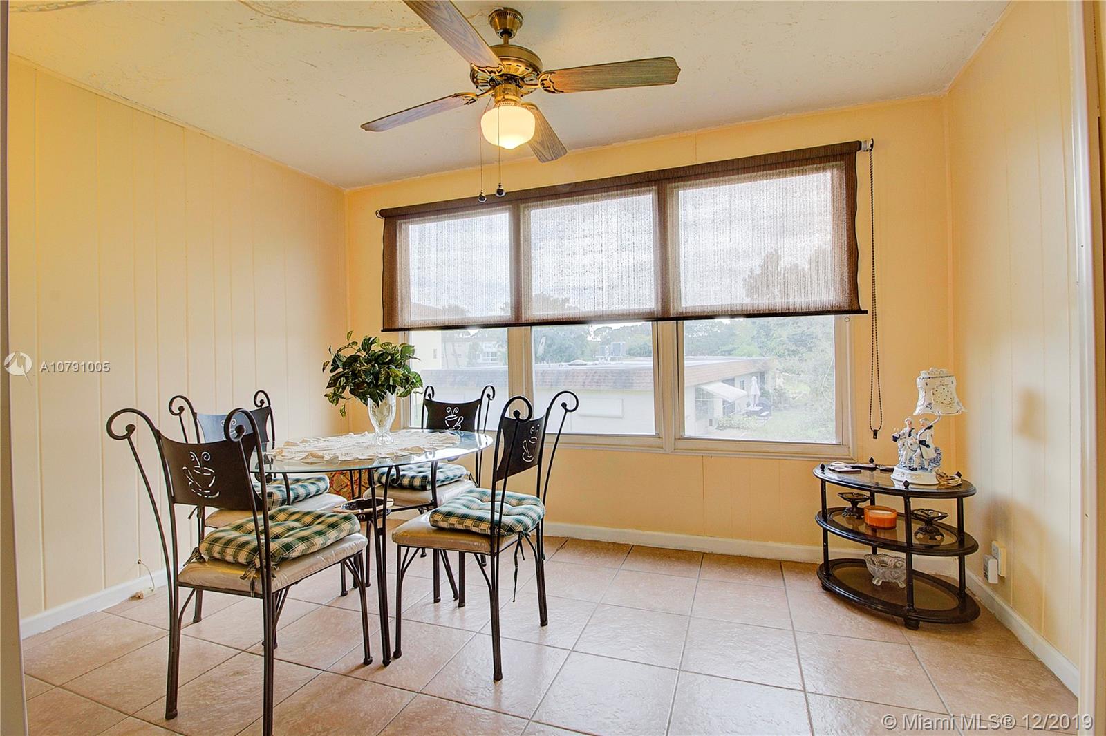 NATURA 2 CONDO - Residential