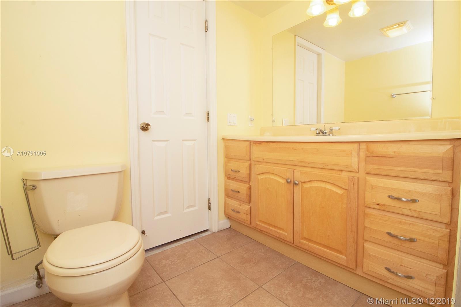 NATURA 2 CONDO - Residential