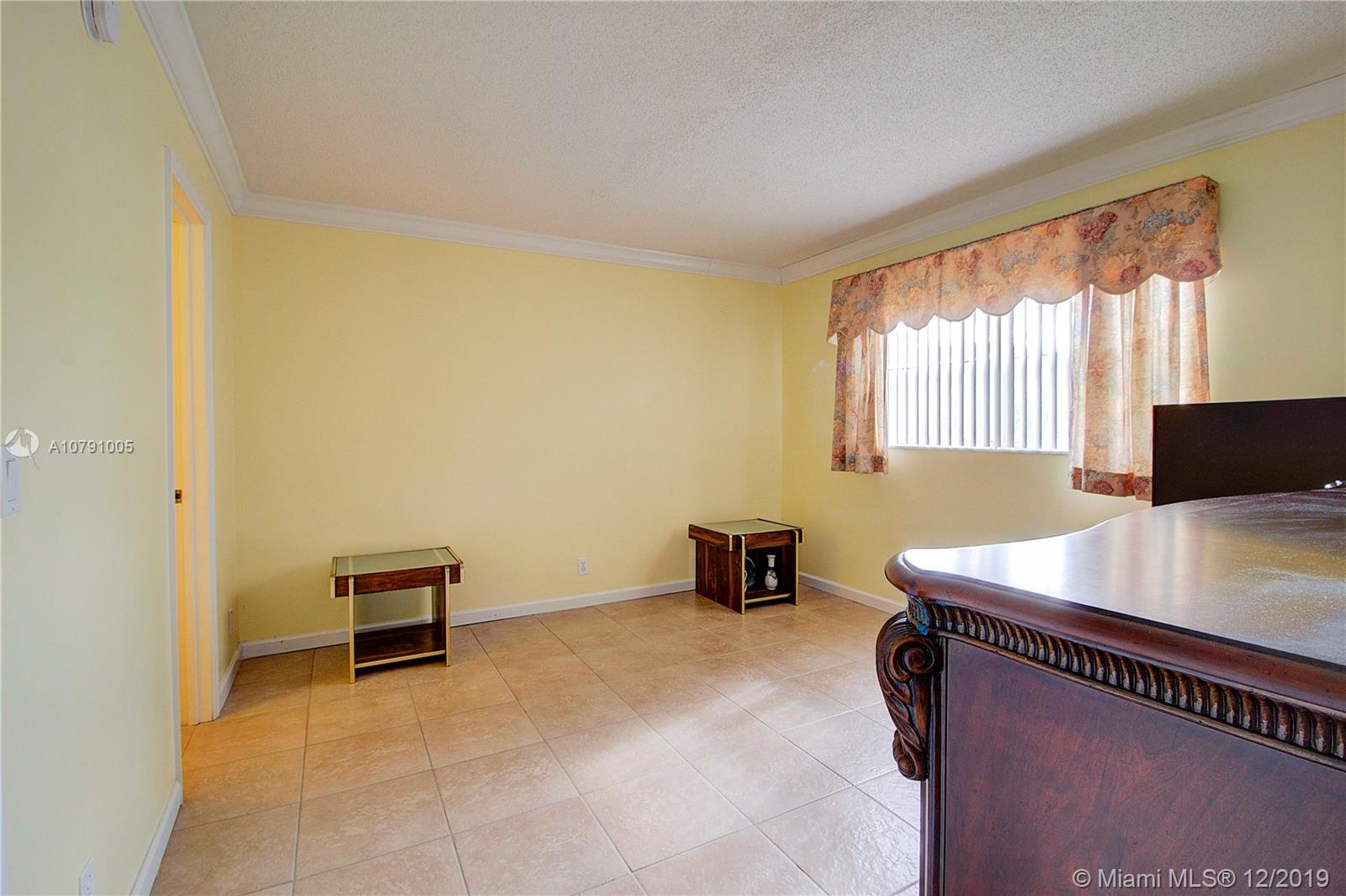 NATURA 2 CONDO - Residential